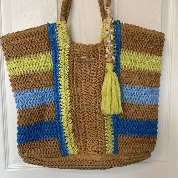 shore thing-woven beach bag with shell tassel- blue and green - Picture 2 of 8
